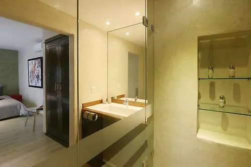 호텔 Riad Bulle D'Or & Spa 마라케시